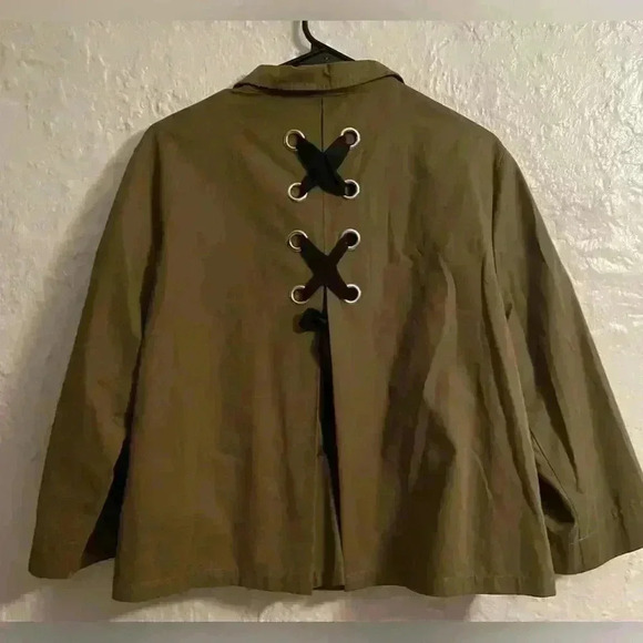 Eric Signature lined, army green, full zip jacket with sequined sleeves; size M - Picture 6 of 11